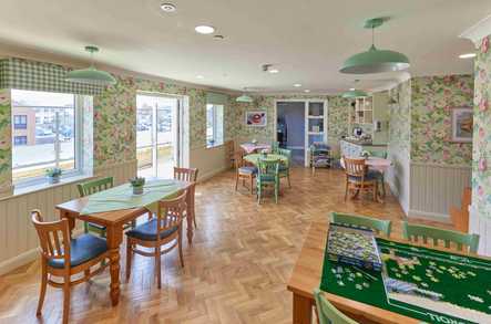 Flowers Manor Care Home Care Home Chippenham  - 3