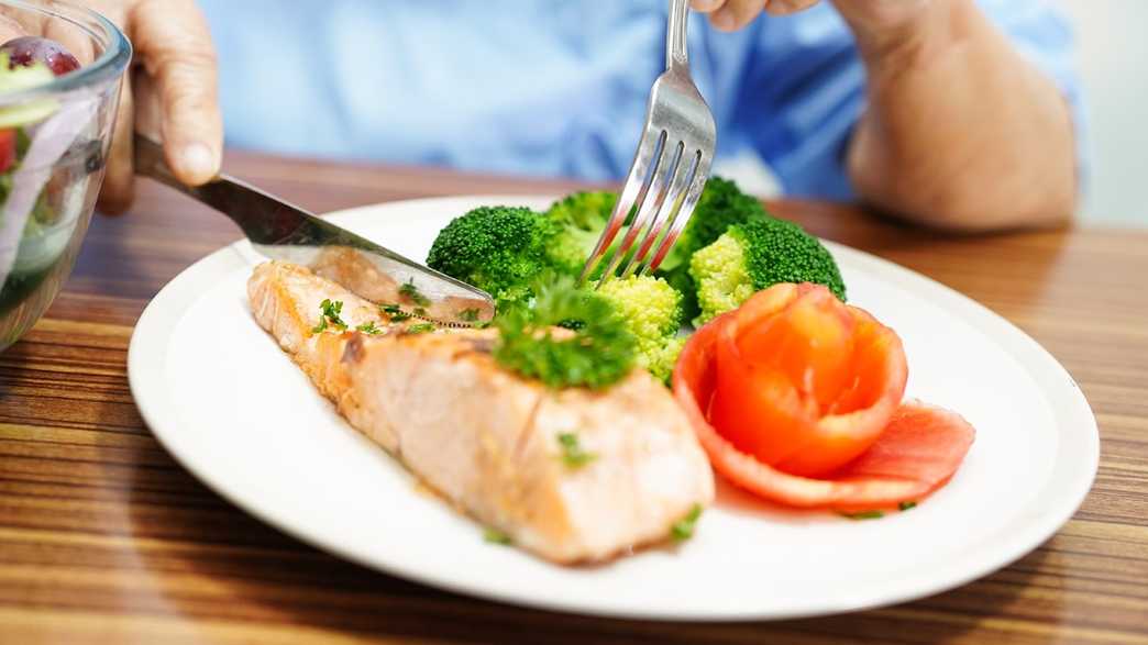 Rosewood Domiciliary Care Home Care Birmingham meals-carousel - 1