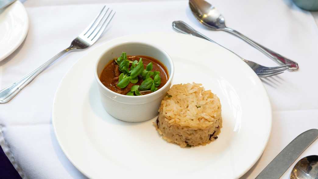 Llys Herbert Care Home  meals-carousel - 3