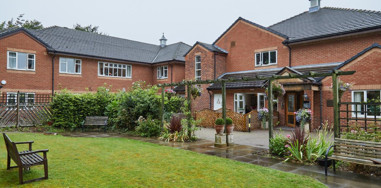 Forest Hill Care Home Worksop, S81 0NZ