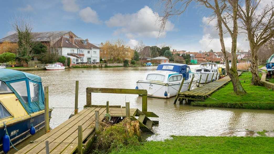 Foundry Place Retirement Living Beccles wellbeing-carousel - 1