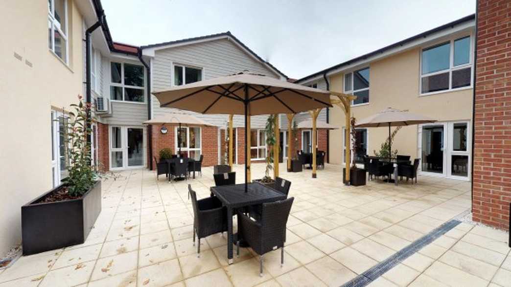 Four Acres Care Home Studley buildings-carousel - 5