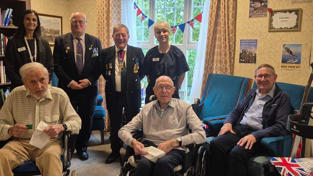 Foxland Grange Care Home Wolverhampton activities-carousel - 5