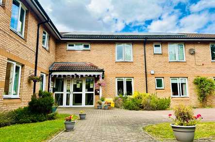 Highclere Care Home Care Home Milton Keynes  - 1