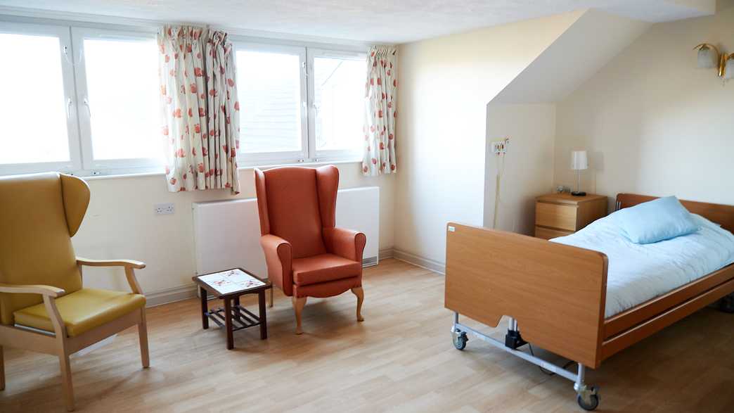 St Armands Court Care Home Leeds accommodation-carousel - 3