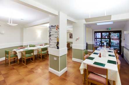 St Armands Court Care Home Leeds  - 3
