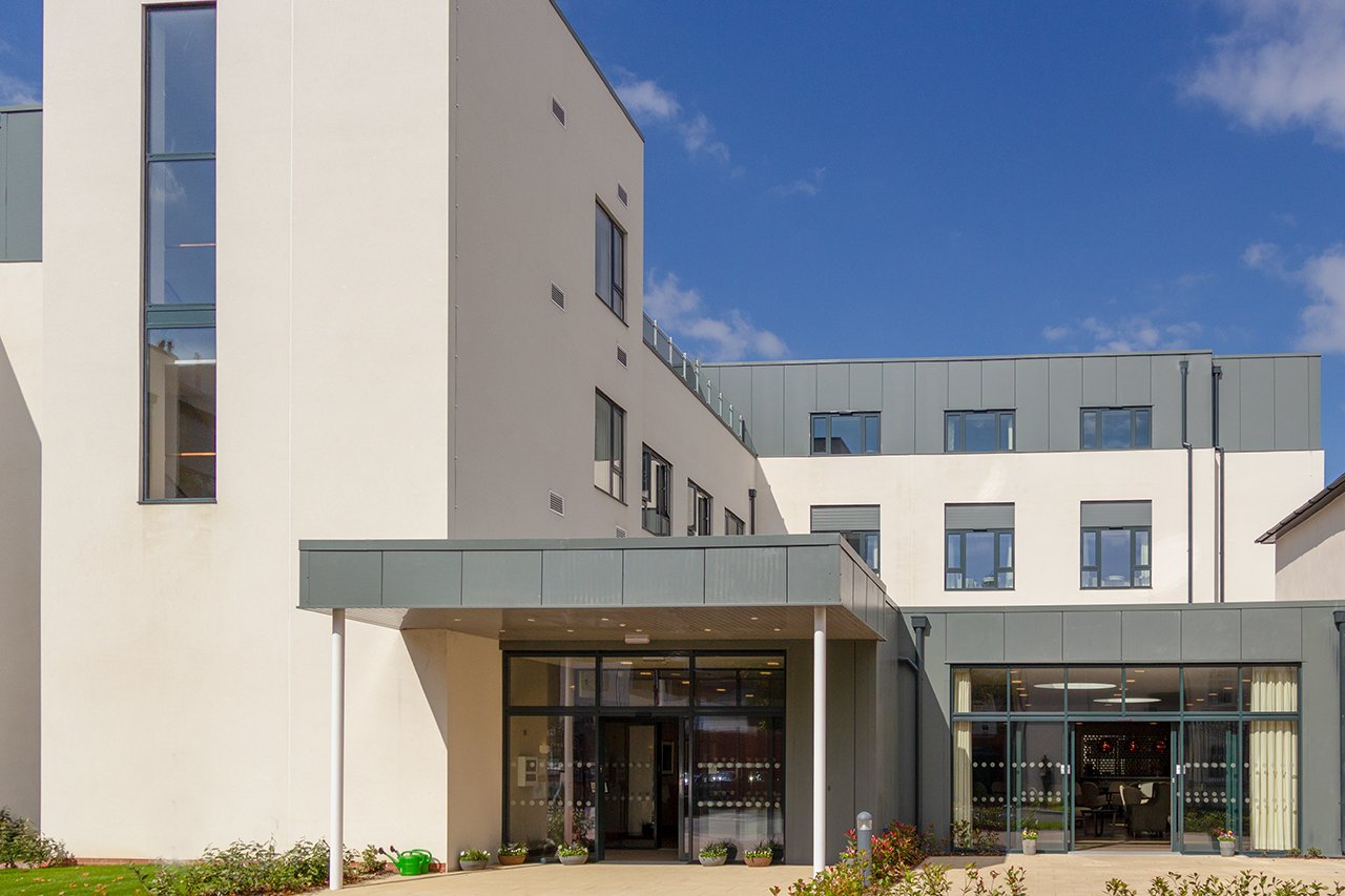 Gainsborough Hall Care Home Care Home Leamington Spa, CV32 5QB