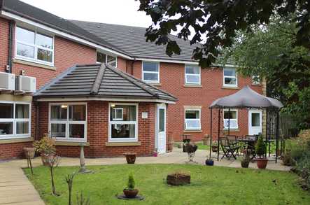 Appleton Lodge Care Home Manchester  - 5
