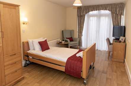 Ashton Lodge Nursing Home Care Home Sunbury On Thames  - 5