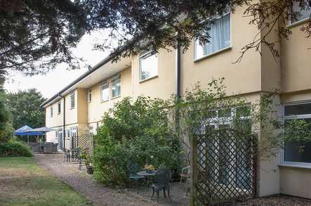 Ashton Lodge Nursing Home Care Home Sunbury On Thames  - 4