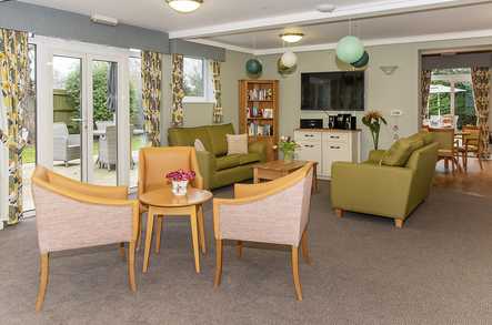 Ashton Lodge Nursing Home Care Home Sunbury On Thames  - 2