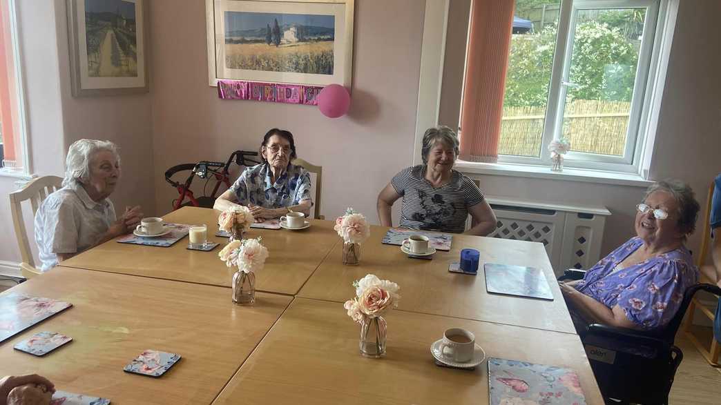 Grange-Lea Residential Care Home Care Home Paignton meals-carousel - 1