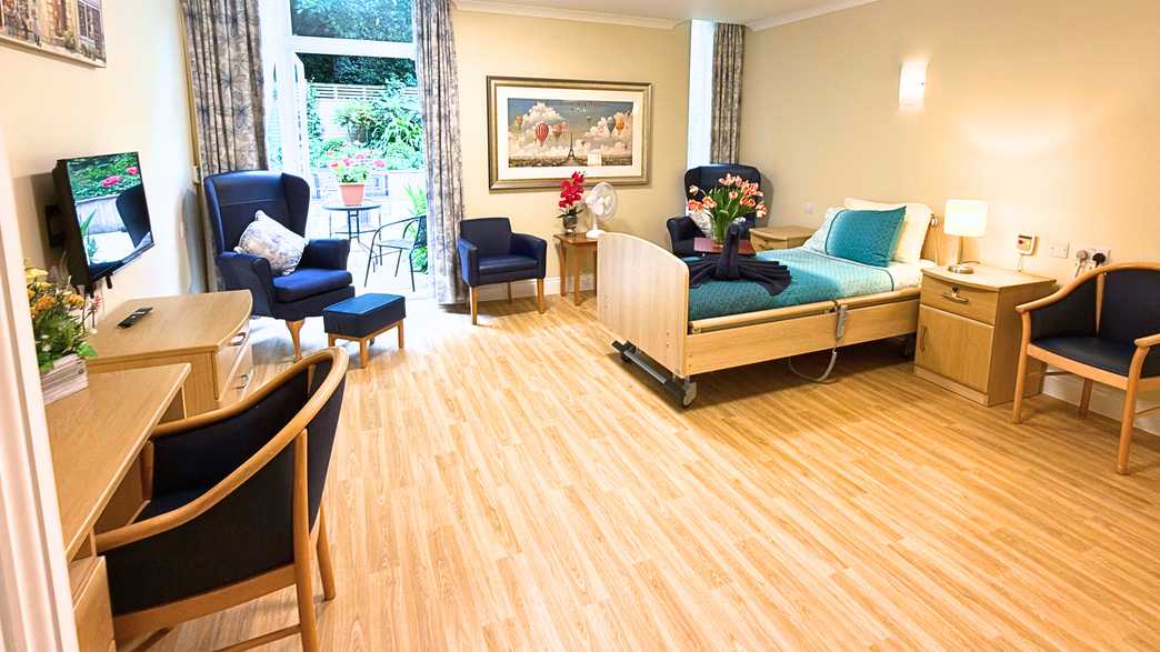 Farnham Mill Nursing Home Care Home Farnham accommodation-carousel - 3