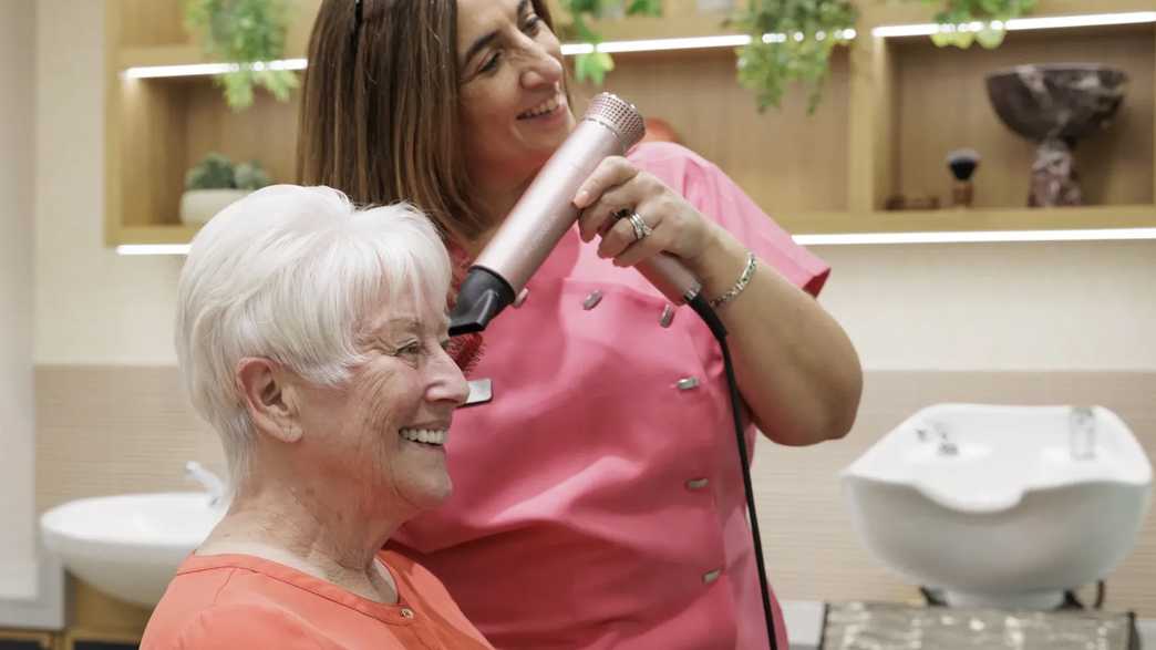 Groveland Park Care Home Care Home Bexleyheath activities-carousel - 11