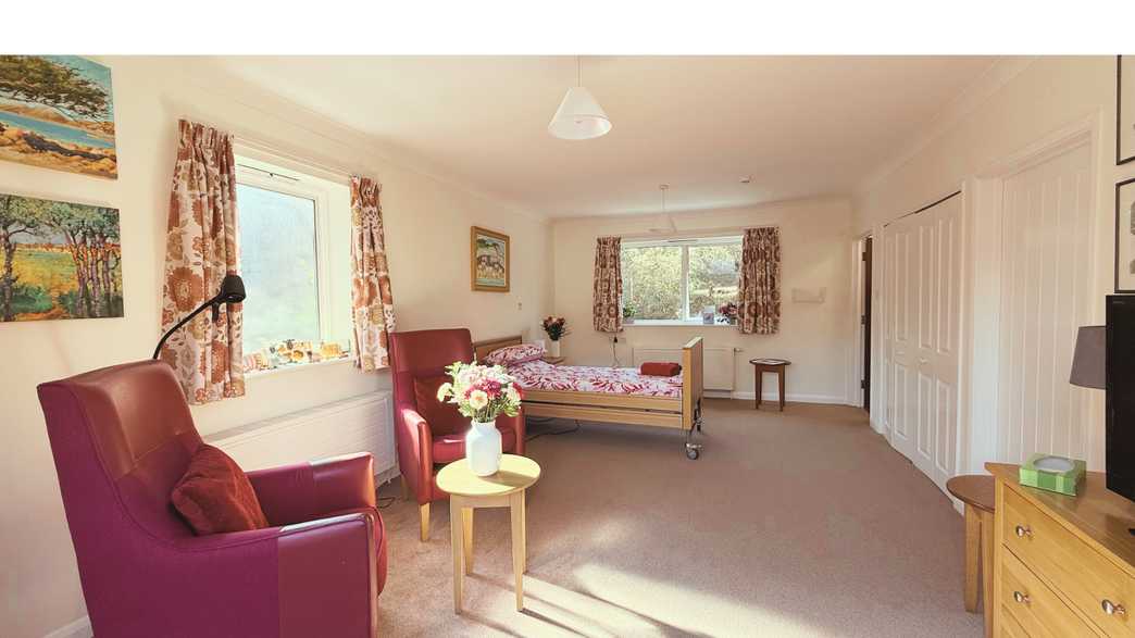 Hill Brow Residential Care Home Care Home Farnham buildings-carousel - 4