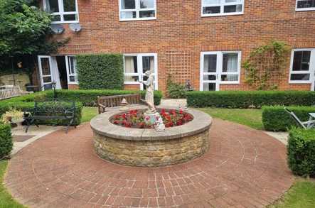 Hamilton House Care Home Care Home Buckingham  - 5