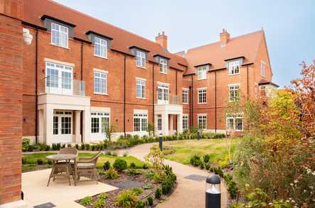 Haddenham Park Care Home Aylesbury  - 2