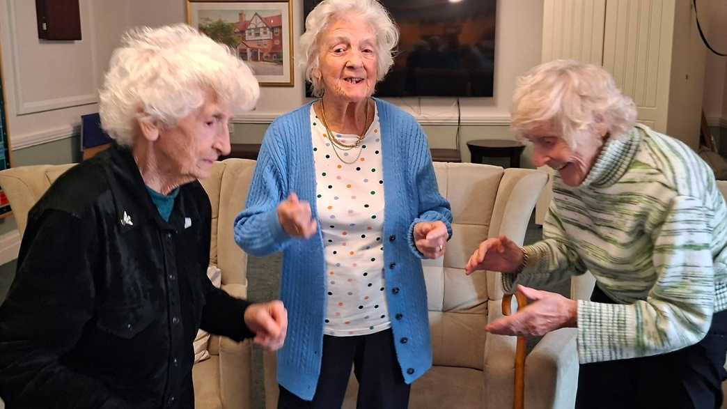 Halecroft Grange Care Home Altrincham activities-carousel - 5