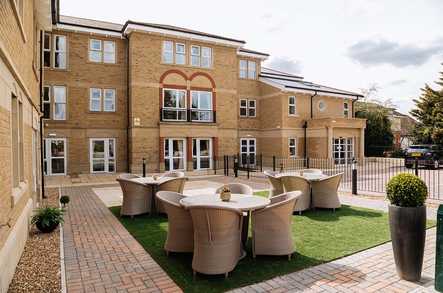 Haling Park Care Home Care Home South Croydon  - 1