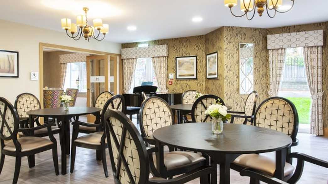 Haling Park Care Home Care Home South Croydon buildings-carousel - 3