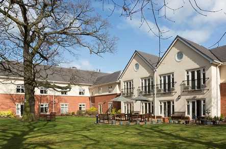 Hall Park Care Home Care Home Nottingham  - 1