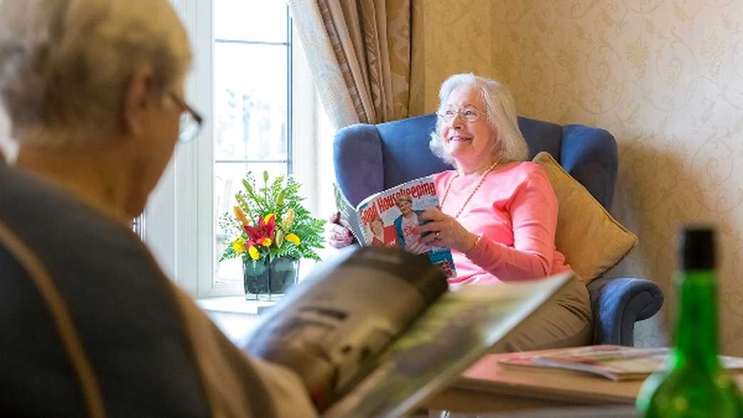 Hall Park Care Home Care Home Nottingham activities-carousel - 1