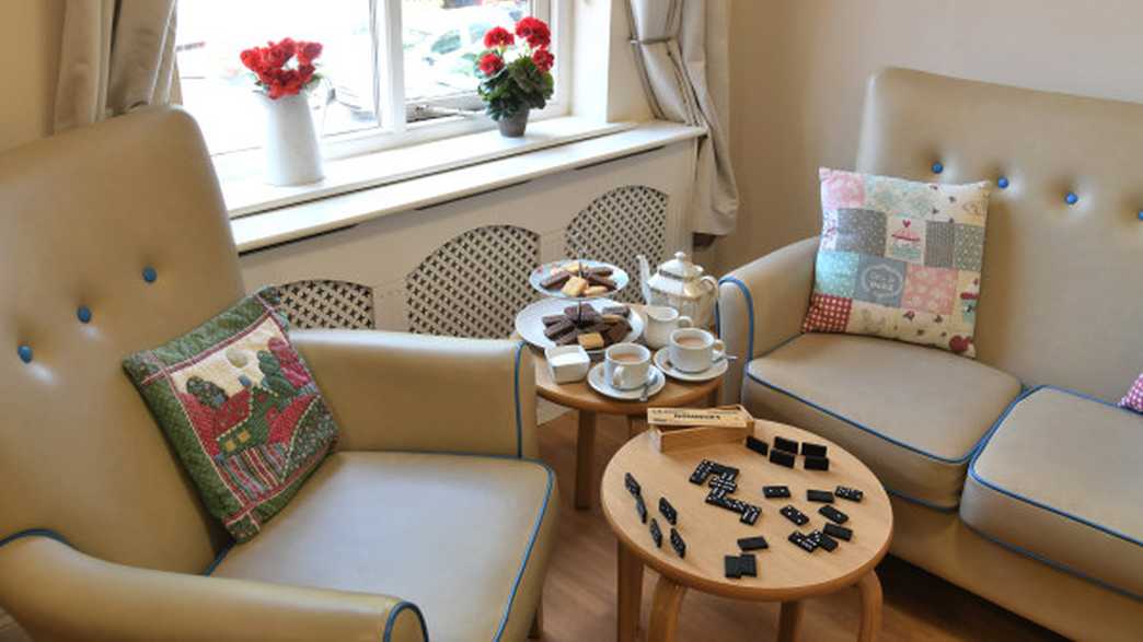 Harrogate Lodge Care Home Care Home Leeds buildings-carousel - 2