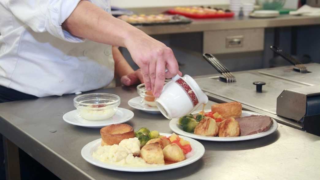 Hawkinge House Care Home Folkestone meals-carousel - 1