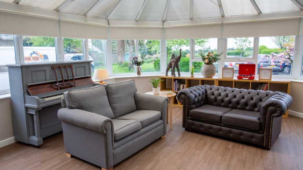 Heathbrook House Care Home Care Home Bromsgrove buildings-carousel - 1