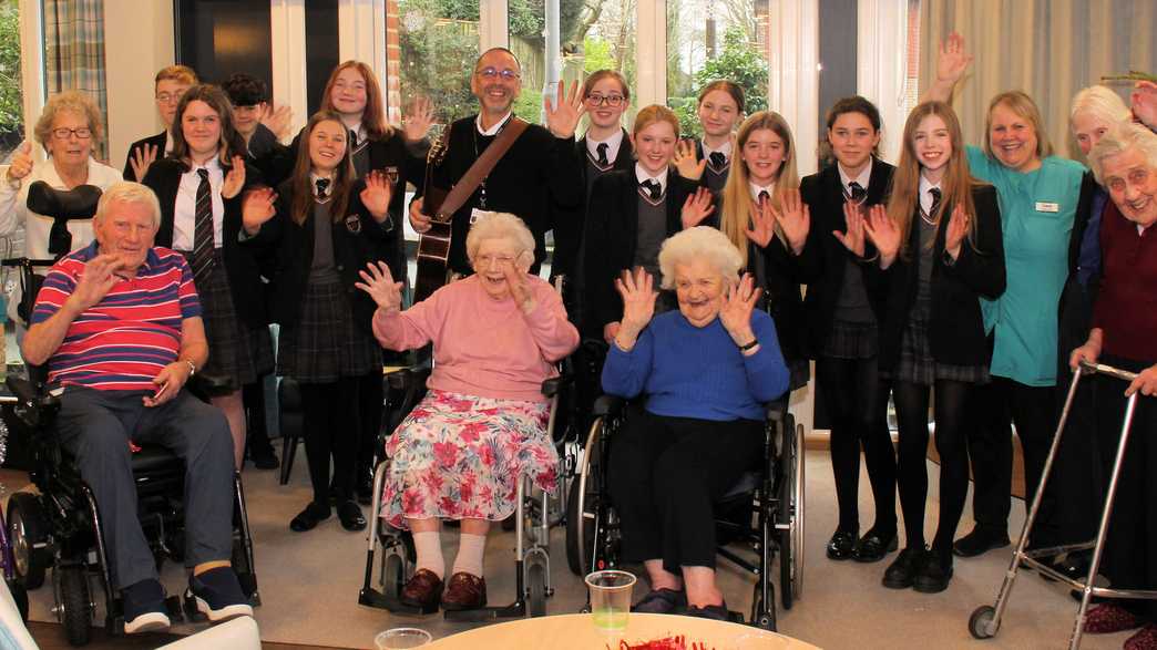 Heather View Care Home Crowborough activities-carousel - 4