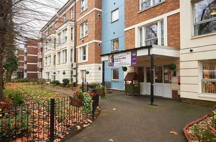 Highbury New Park Care Home London  - 1