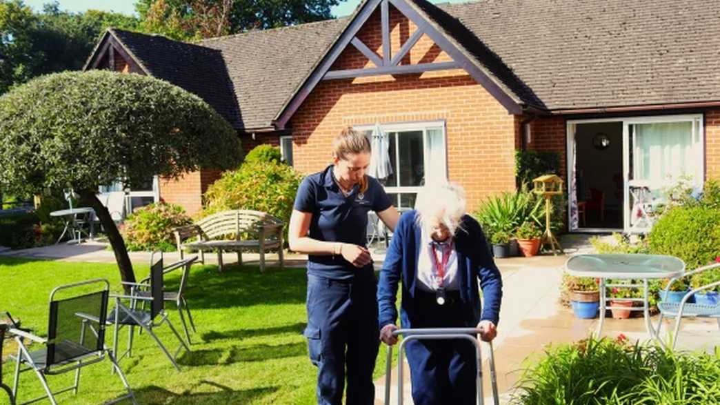Hill Brow Residential Care Home Care Home Farnham buildings-carousel - 3