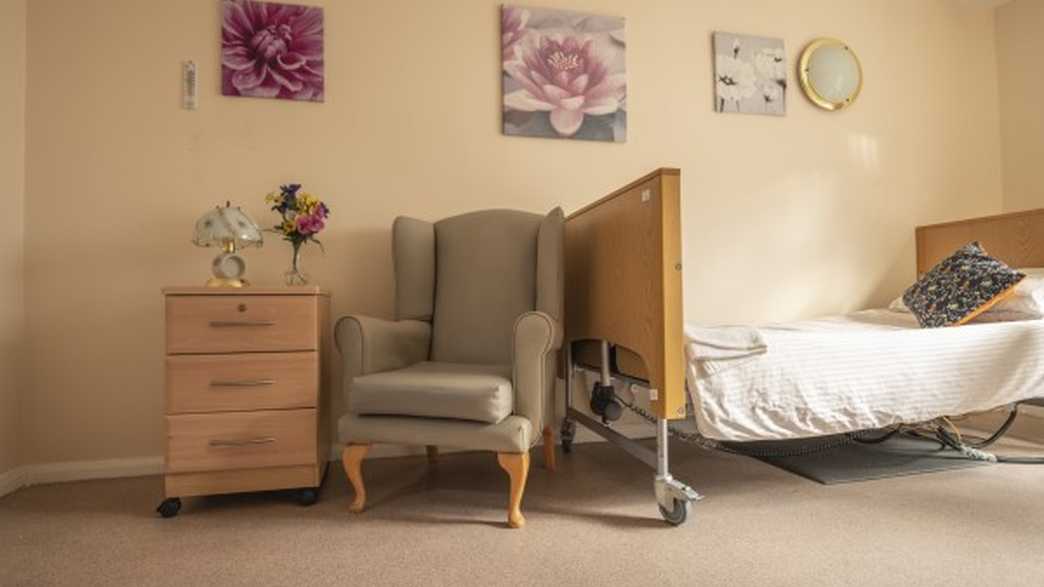 Hillside Nursing Home Care Home Romford accommodation-carousel - 1