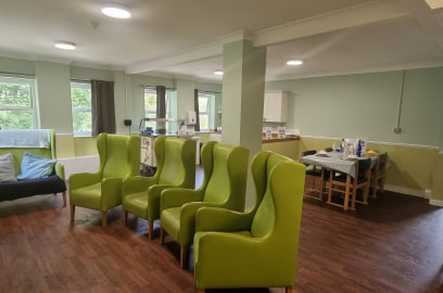 Hilltop Court Care Home Care Home Stockport  - 5