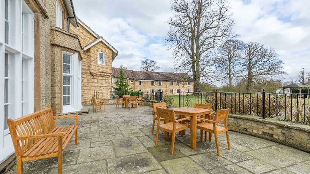 Hilton Park Care Centre Care Home Cambridge buildings-carousel - 6