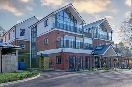 Holly Oak Care Home Dursley  - 2