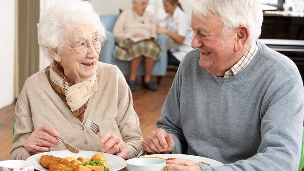 Holmer Care Home with Nursing Care Home Hereford meals-carousel - 2