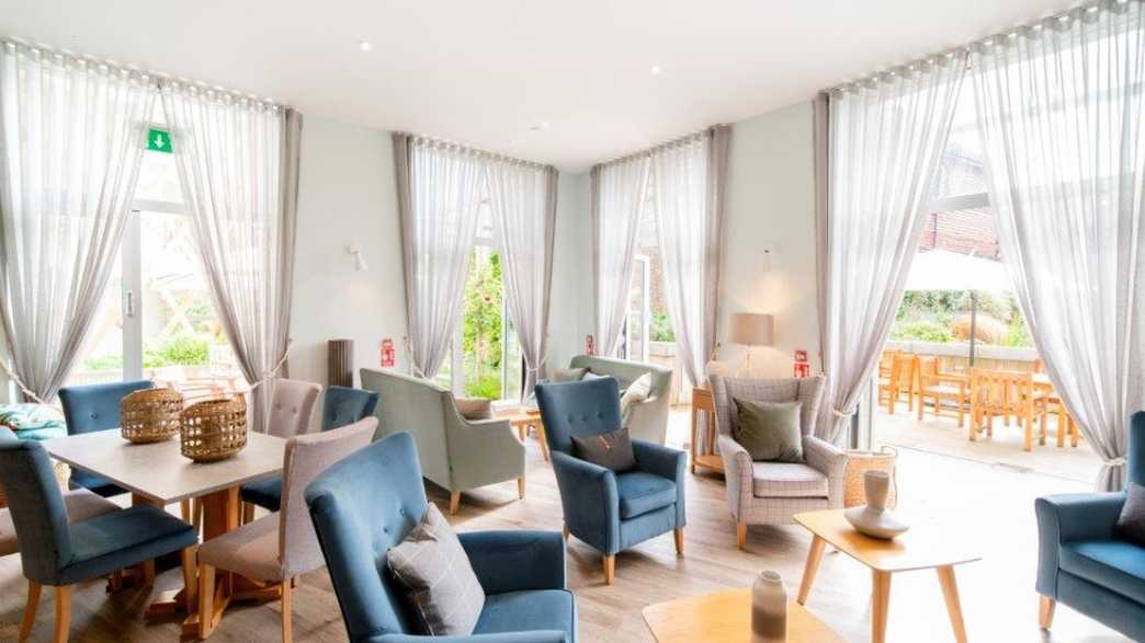 Hortsley Retirement Living Seaford lifestyle-carousel - 1