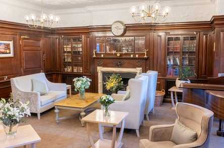 Huntercombe Hall Care Home Care Home Henley On Thames  - 3