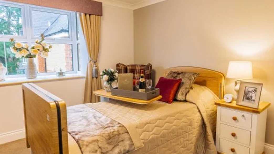Hyacinth House Care Home Care Home Wimborne accommodation-carousel - 2