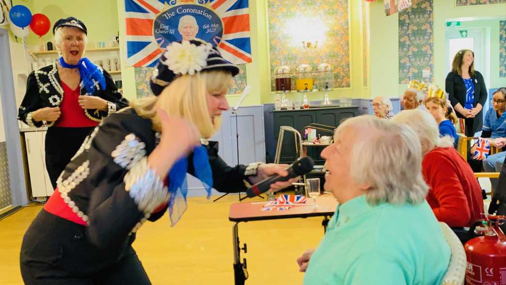 Poplars Care Home Care Home Ruislip activities-carousel - 1