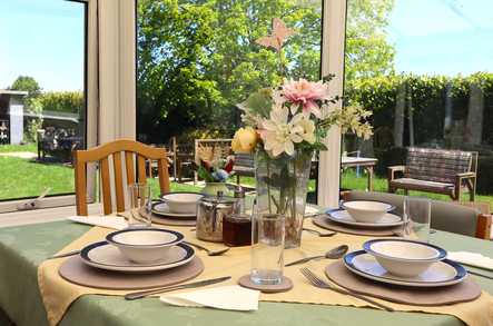The Old Vicarage & The Willows Care Home Care Home Warrington  - 5