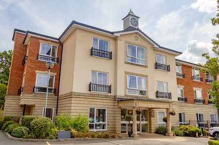 TLC Cooperscroft Care Home Care Home Potters Bar  - 2