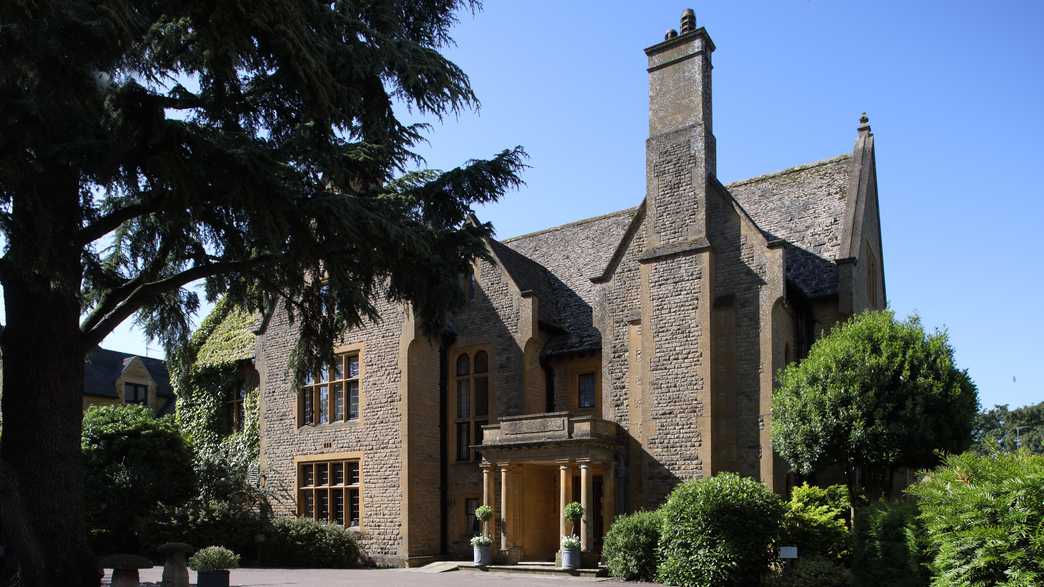 Newlands Care Home Care Home Stow on the Wold buildings-carousel - 5