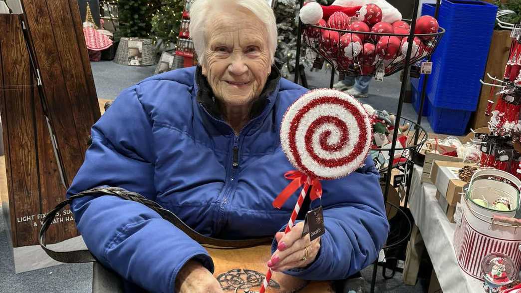 Gedling Village Care Home Care Home Nottingham activities-carousel - 23