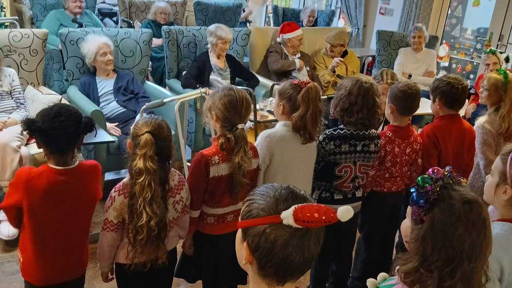 Gedling Village Care Home Care Home Nottingham activities-carousel - 14