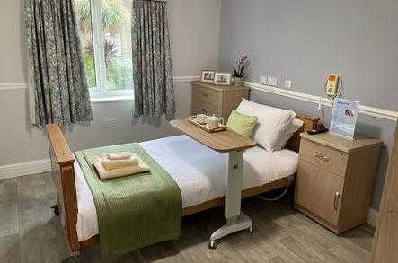 Luso Court Care Centre Care Home London  - 5