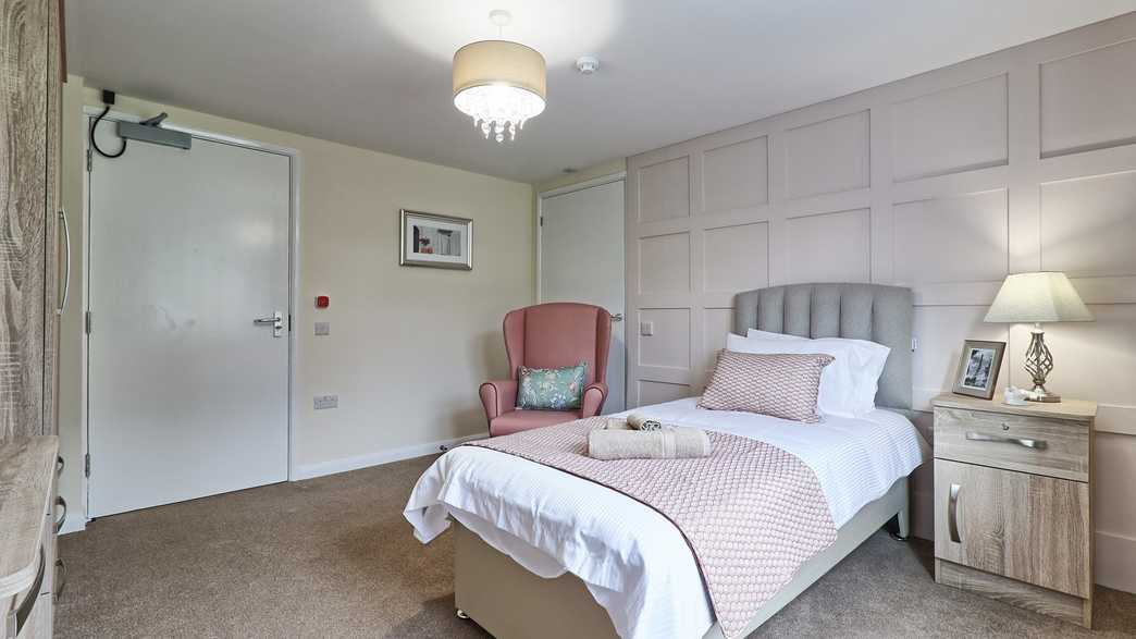 Kingsclere Court Care Home Westcliff-On-Sea accommodation-carousel - 5