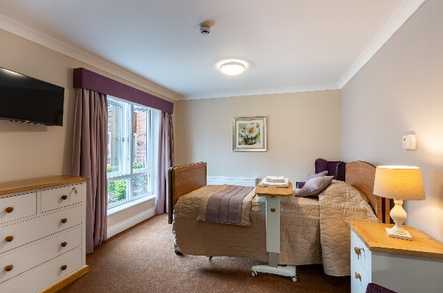 Iddenshall Hall Care Home Tarporley  - 4