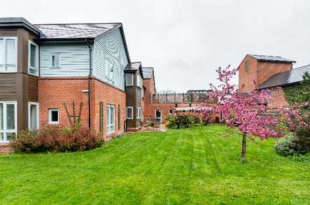 Iddenshall Hall Care Home Tarporley  - 5